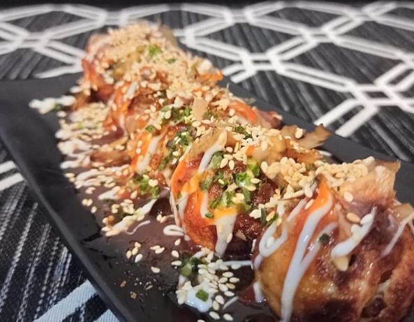 Jajan sambil sedekah di takoyaki &okonomiyaki sensei