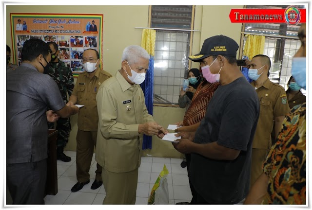  Bupati Asahan Salurkan Beras Kepada Kaum Dhuafa di Kantor Camat Kisaran Timur