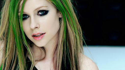 Esta semana a cantora Avril Lavigne apanhou um valente susto