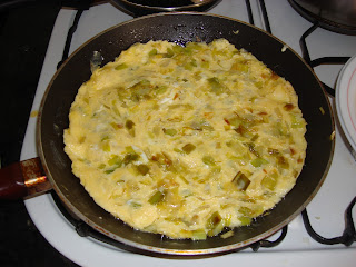 TORTILLA DE CEBOLLA Y PUERROS