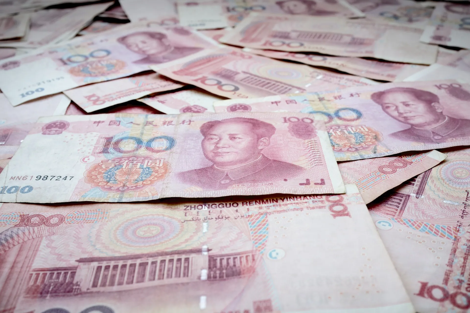 A New Strategy for Central Banks: Building Digital Yuan Reserves