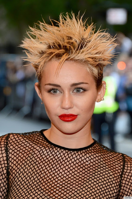 Miley Cyrus Wallpapers