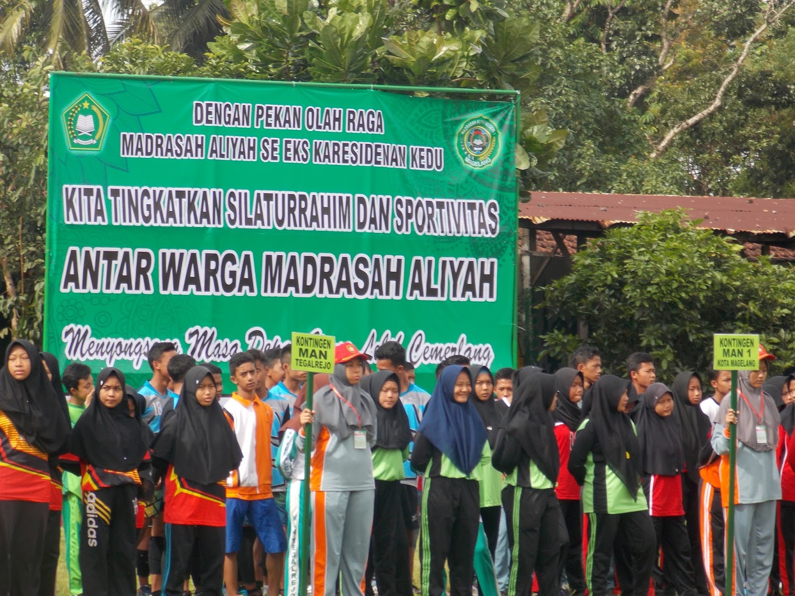 MAN 1 Magelang menjadi tuan pertama dalam pelaksanaan Pekan Olahraga Madrasah Aliyah Negeri atau yang disebut dengan PORMAN diikuti oleh 11 Madrasah