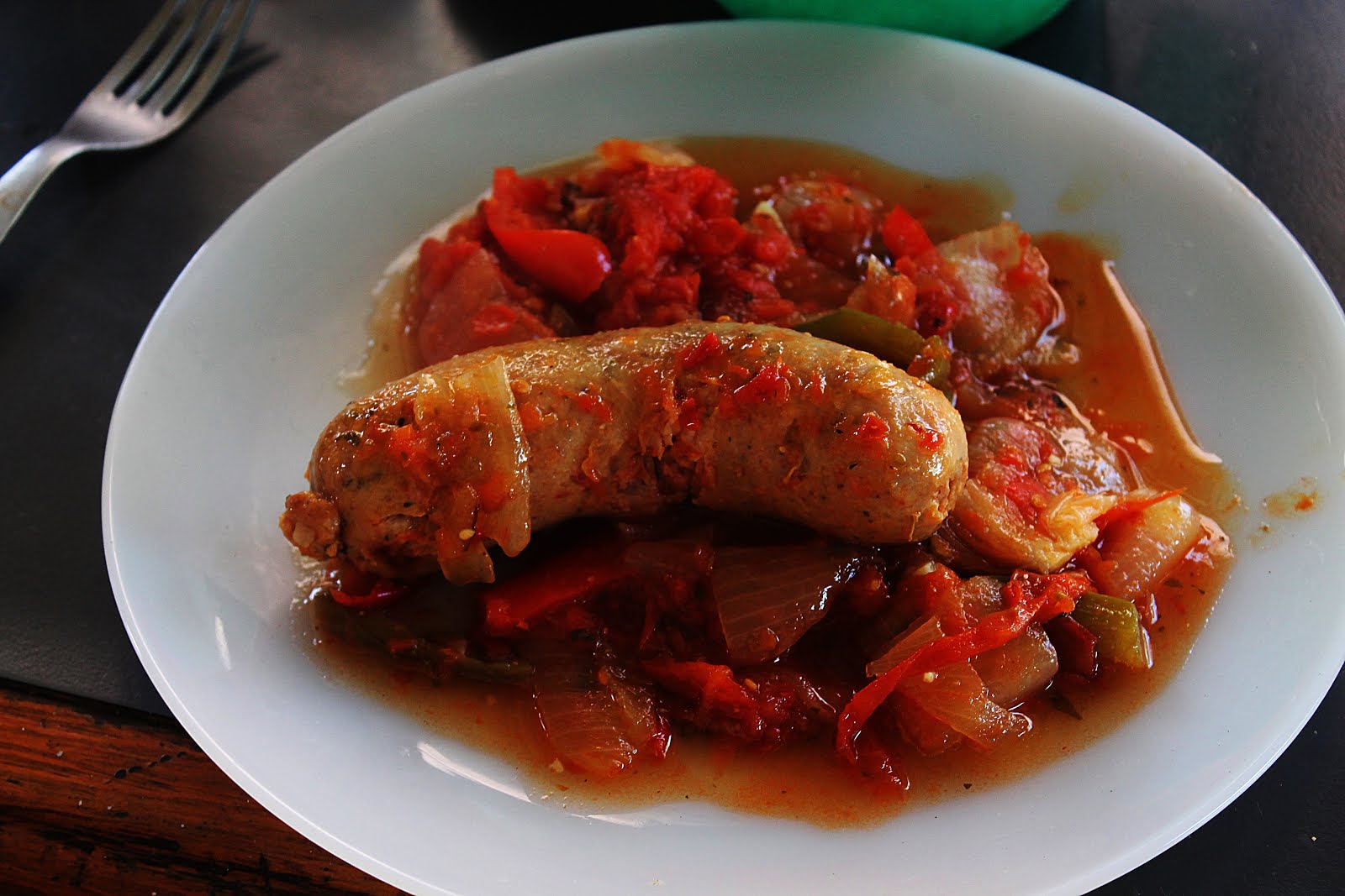 CHORIZOS A LA POMAROLA.-