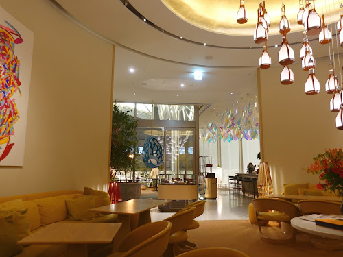 Le Café V, Louis Vuitton Maison Osaka Midosuji (Shinsaibashi) - Cocoon Room