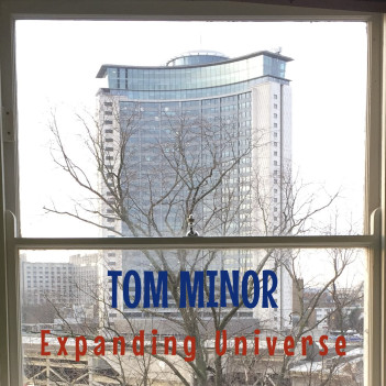 A faixa retrô mais genial do ano até agora por Tom Minor em "Expanding Universe"