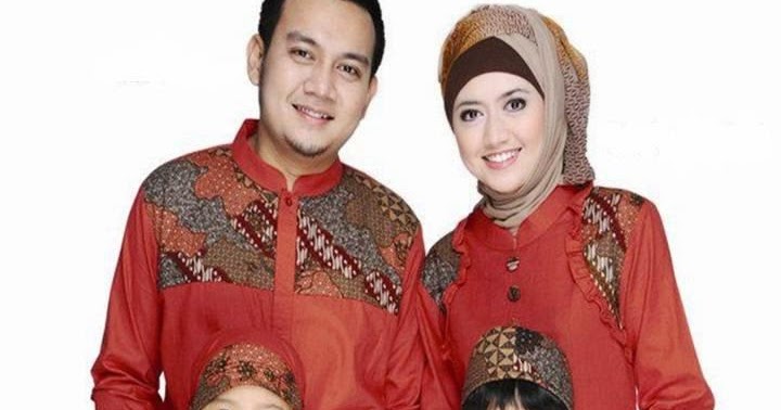  Model  Baju  Batik Muslim Sarimbit  Keluarga Terbaru 