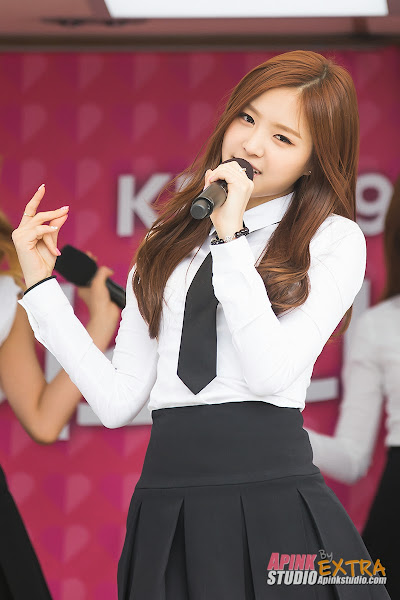 A Pink Naeun Mr Chu Live