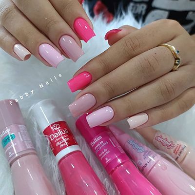 unhas decoradas com esmalte rosa 5