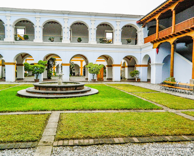 Pátio do Colégio dos Jesuítas de Antigua Guatemala