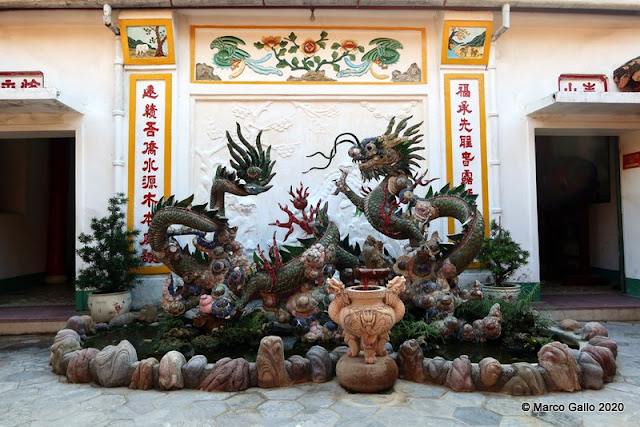 ASSEMBLY HALL OF FUJIAN CHINESE TEMPLE. Hoi An, Vietnam