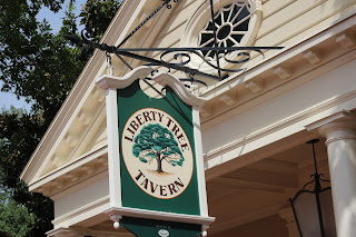 Liberty Tree Tavern (2) - Liberty Square - Magic Kingdom - Walt Disney World - Orlando, Florida