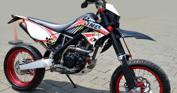 Modif Trail Kawasaki D-Tracker 150 Urban Supermoto  Oto 