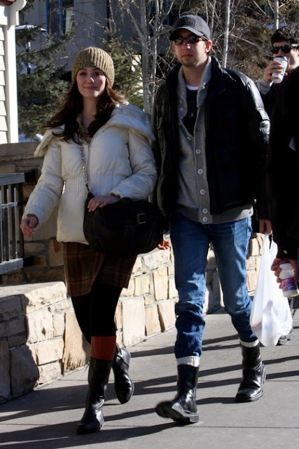 Emmy Rossum With Boyfriend Justin Siegel Latest Pictures 2013 