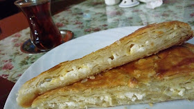 ev yemekleri - borek - kırık tabak borek