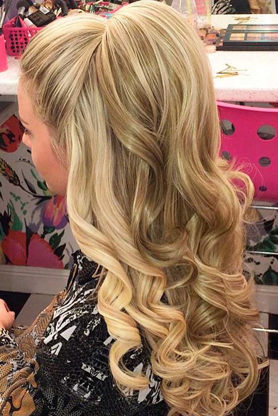Lovely Holiday Hairstyles for Long Hair