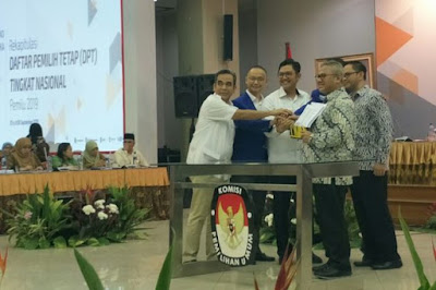 Temukan Data 25 Juta Pemilih Ganda, Koalisi Prabowo-Sandi Serahkan Ke KPU