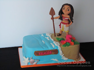 Vaiana disney cake