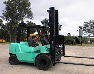 Mitsubishi FD40K diesel 4 tonne forklift