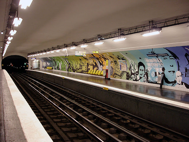 As estações de metrô mais bonitas e diferentes de Paris - Assemblee Nationale