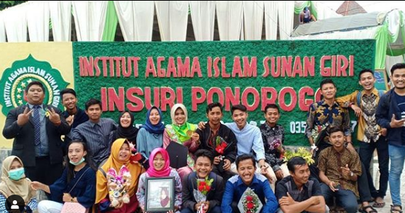 Mahasiswa Institut Agama Islam Sunan Giri Ponorogo