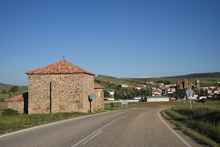 De la vista que ofrece el pueblo destacan la iglesia y el observatorio