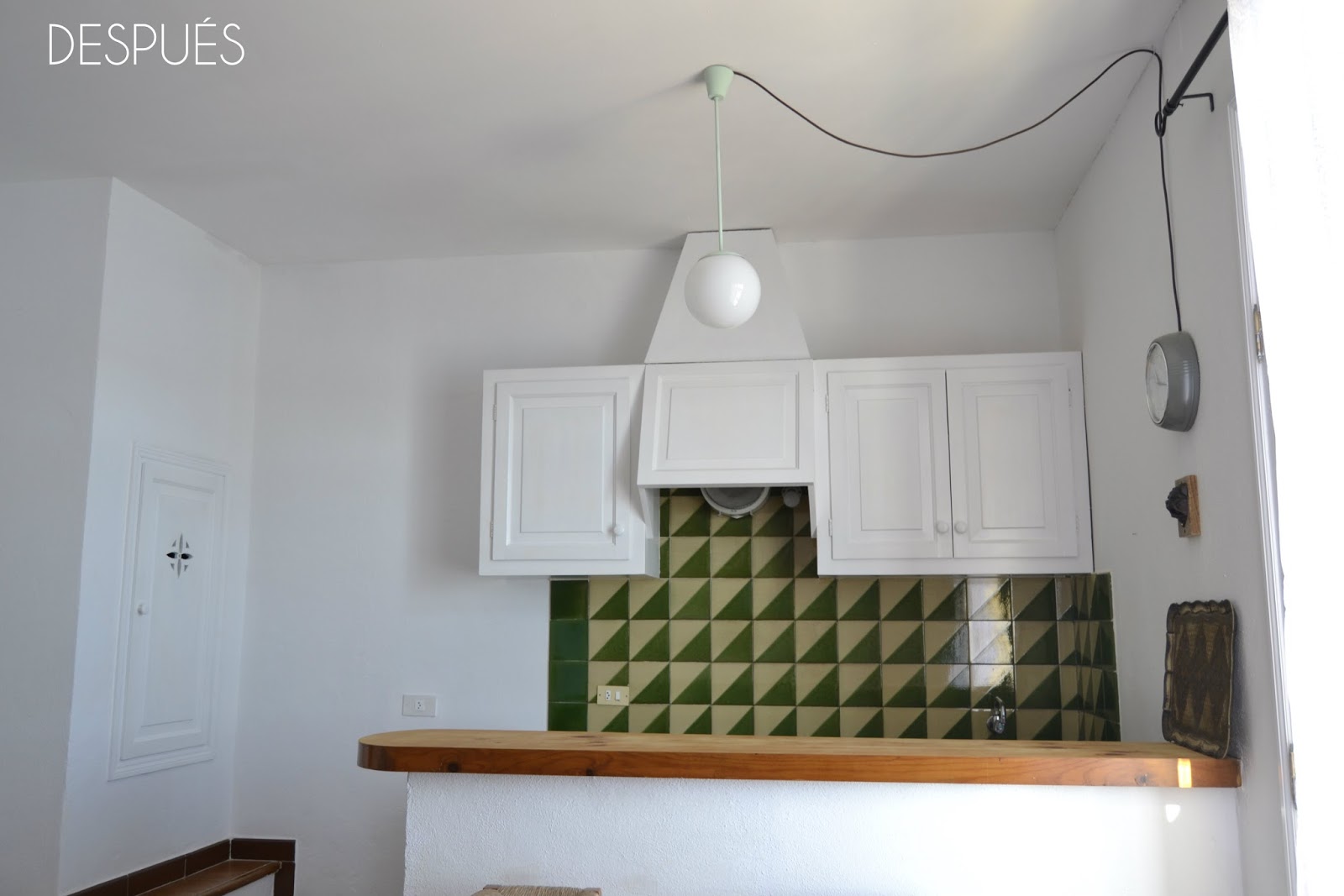 Home staging, antes y después de una cocina abierta, te cuento el paso a paso para ponerla bonita de manera fácil.