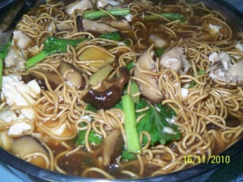 Mee Sanggul Berkuah