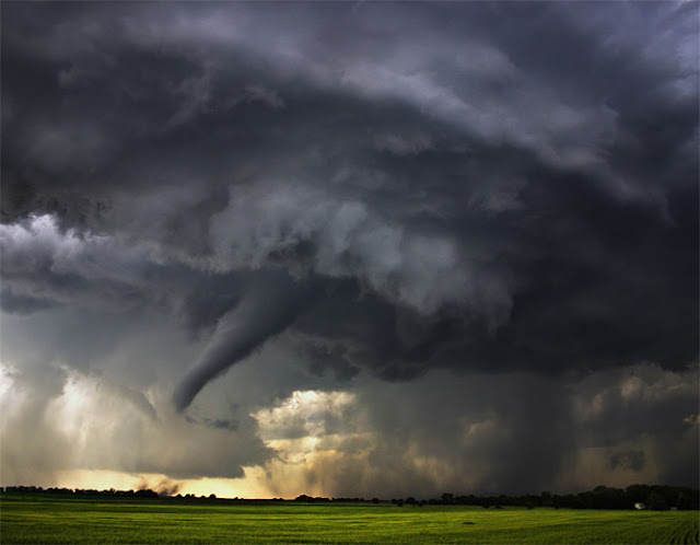 Tormentas y Tornados