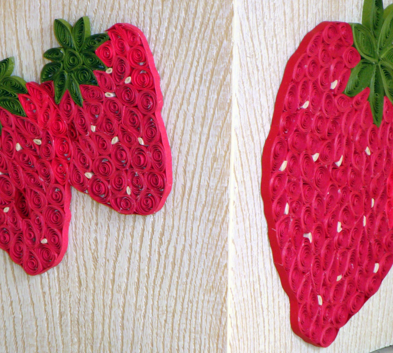 Way With Paper: Strawberry Tissue Cover