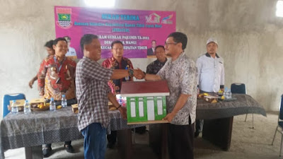 UPK Kecamatan Sepatan Timur Serah Terima Rumah Program Gebrak Pakumis di Desa Lebak Wangi 
