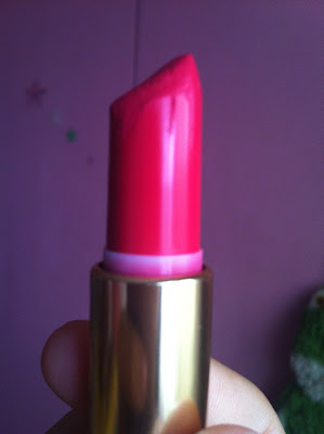 Revlon Super Lustrous Lipstick. Review.