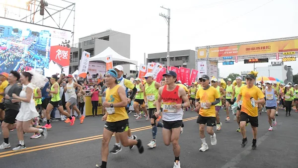 ▲田中馬拉松路跑可沿路欣賞美麗的田園風光，感受田中鎮對於田中馬路跑活動的熱情。（記者林明佑翻攝）