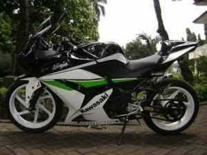 MOTORCYCLE MODIFICATION | White for Cutting Sticker Kawasaki Ninja 250