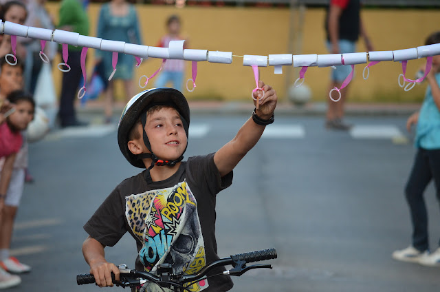 Carrera de cintas infantil en Llano