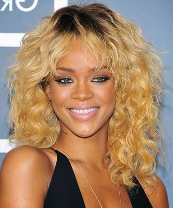 Rihanna Kapsel