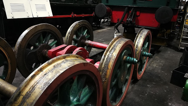 Wissington locomotive wheels, crank, axle