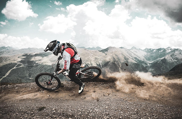 acerbis-lanza-catalogo-coleccion-ountain-bike