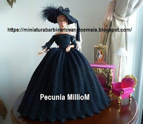 Vestido de Época em Crochê Para Boneca Barbie - Sra. Inglesa do Séc. XVIII Por Pecunia MillioM 1