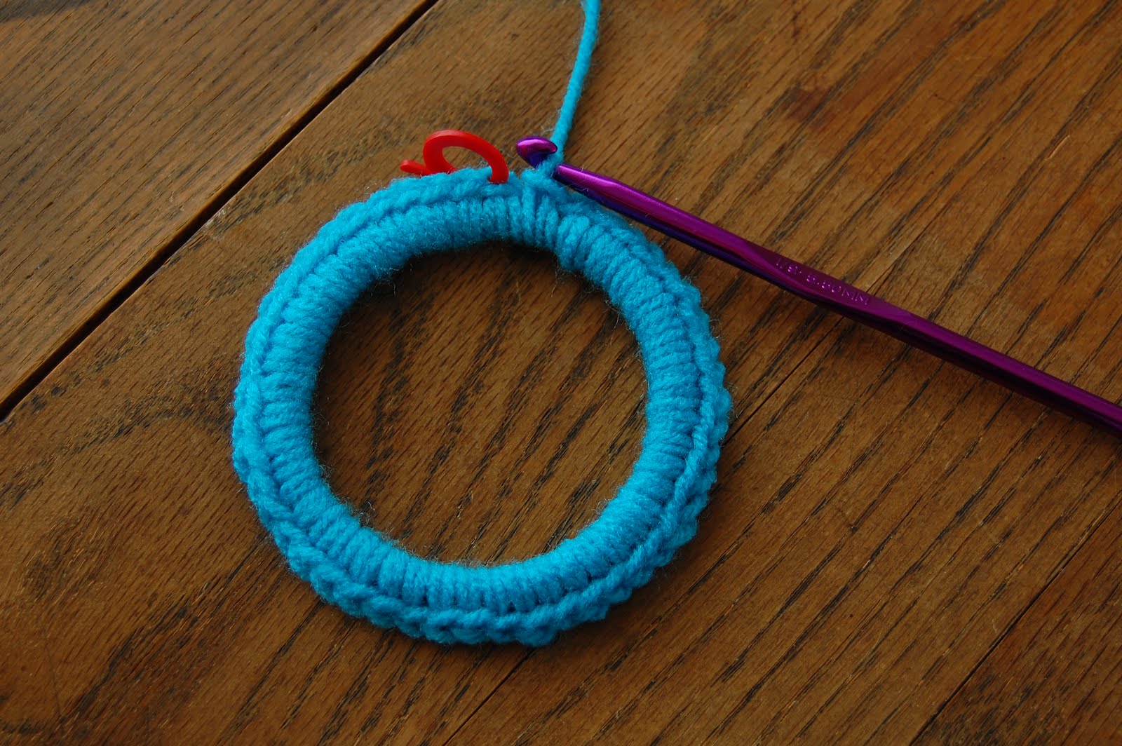 Lola Nova - Whatever Lola Wants: Mary Go Round crochet flower ring tutorial