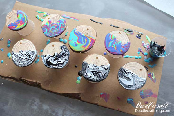 I love the classic black and white marbling!    This craft has no age or skill level requirements! Seriously, anyone can make these look amazing!
