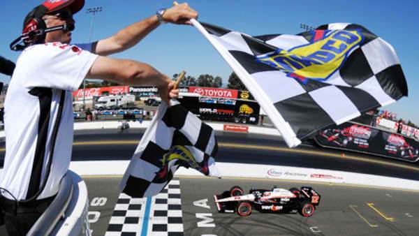 All About Flags Used in Formula One Racing