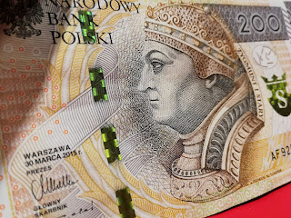 Zabezpieczenie polskich banknotów przed fałszerstwem