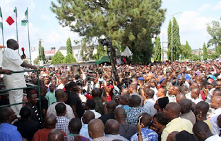 Okezie Ikpeazu addressing Abia people