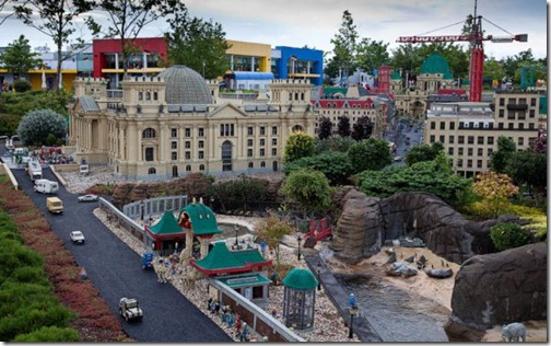 the_craziest_lego_model_is_in_germanys_legoland_640_31