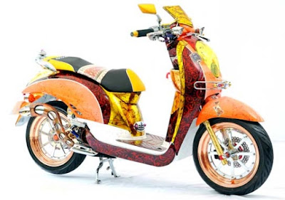 Foto Modifikasi  Honda Scoopy  Buat Pecinta Batik Jawa 