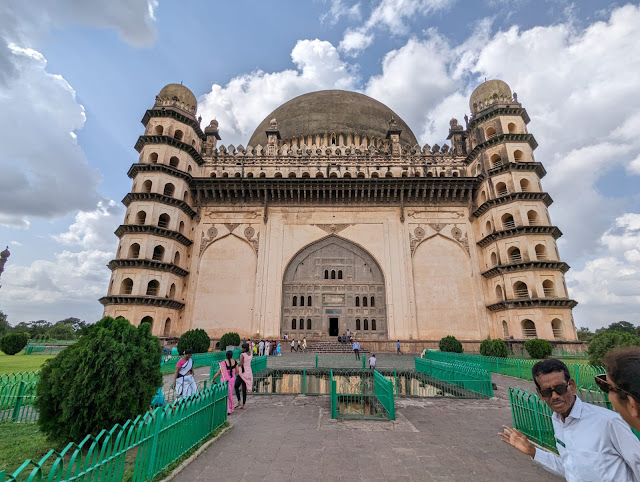 Gol Gumbaz, Bijapur