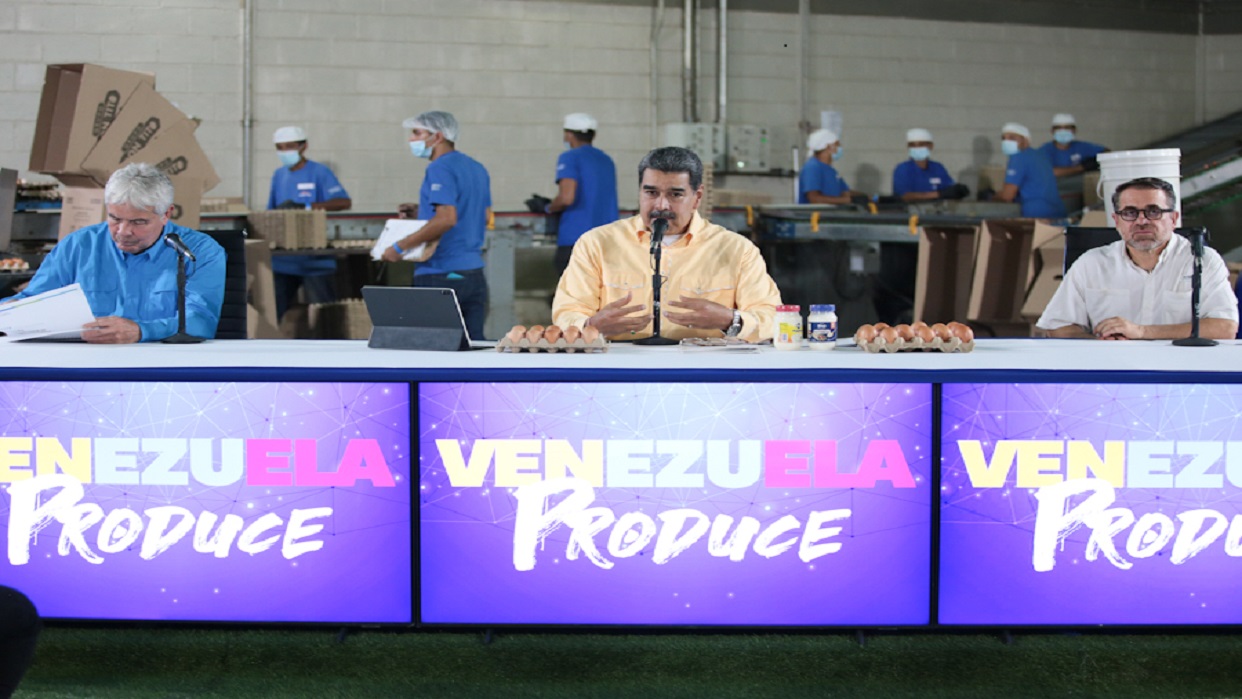 Presidente Maduro informó que mantiene comunicación con los gobernadores opositores