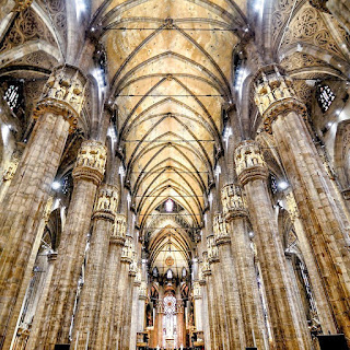 Nave do Duomo Milão Itália