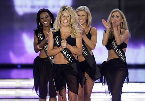 Miss Nebraska Teresa Scanlan, 17, celebrates after advancing through the 